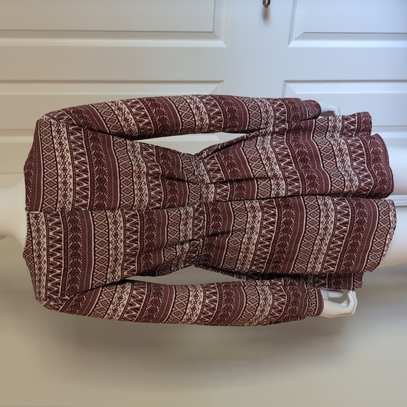 Lush Romper Long Sleeve, Skort-style Skirting EUC Size Sm-Med - Picture 7 of 14